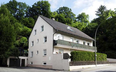 Verkauf eines voll vermieteten, sehr gepflegten 3-Faminlien-Haus in Landshut © Foto: Paukner